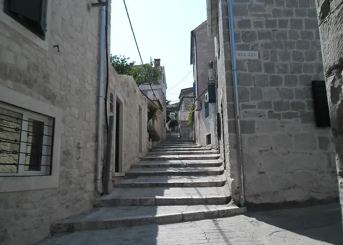 Ana 아파트 스플리트